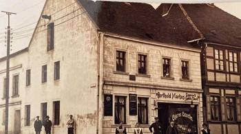 Zigarren- und Tabakgeschäft von Berthold Markus / Lange Straße 80 von 1912 ©E. Max Zigarren- und Tabakgeschäft von Berthold Markus / Lange Straße 80 von 1912 ©E. Max