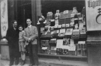 Julius, Max und Helmut Markus (von links) ©E. Max, Urenkel von Helmut Markus